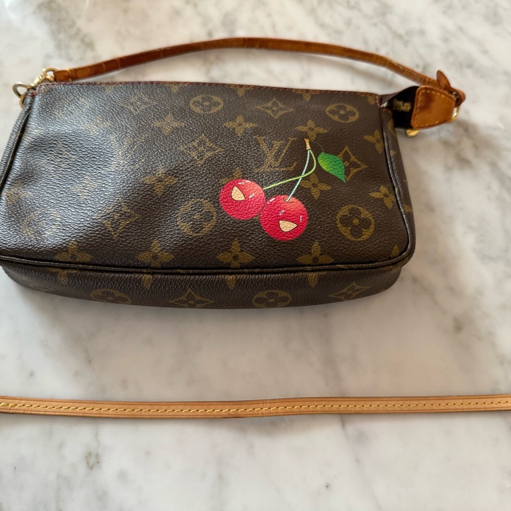 LV Monogram Cerises Pochette Accessoires - Picture 9 of 10